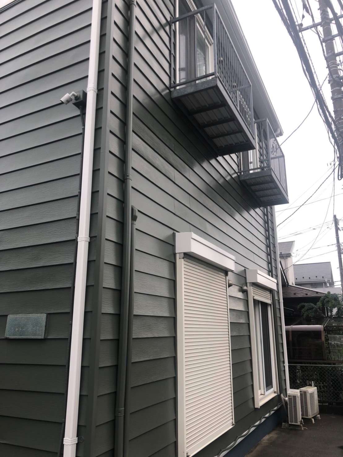 相模原市のT様S集合住宅、外壁塗装工事、本日の作業は雨の為ありません、塗装完了全景写真です。