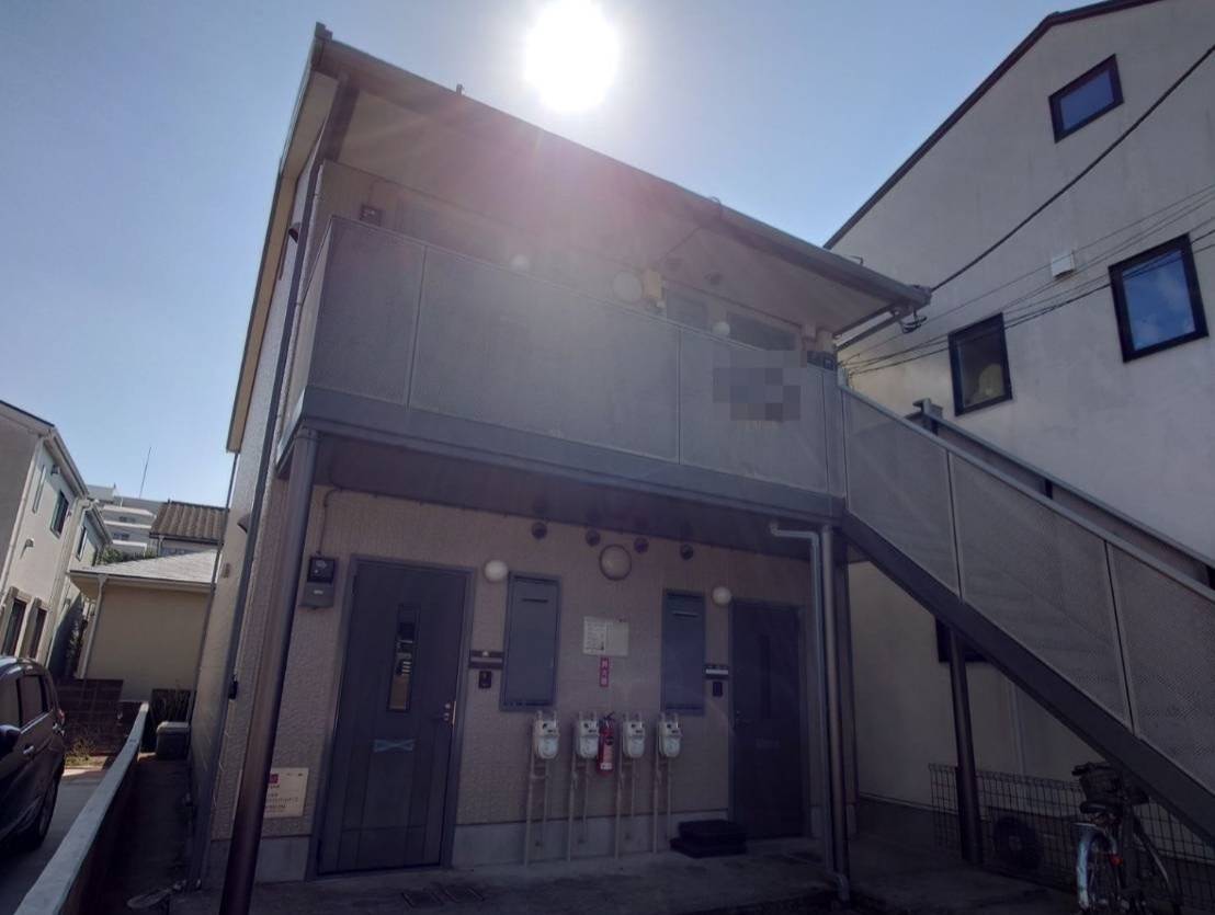 相模原市のO様HBA集合住宅、外装リフレッシュ工事、本日の作業内容は足場の解体です。